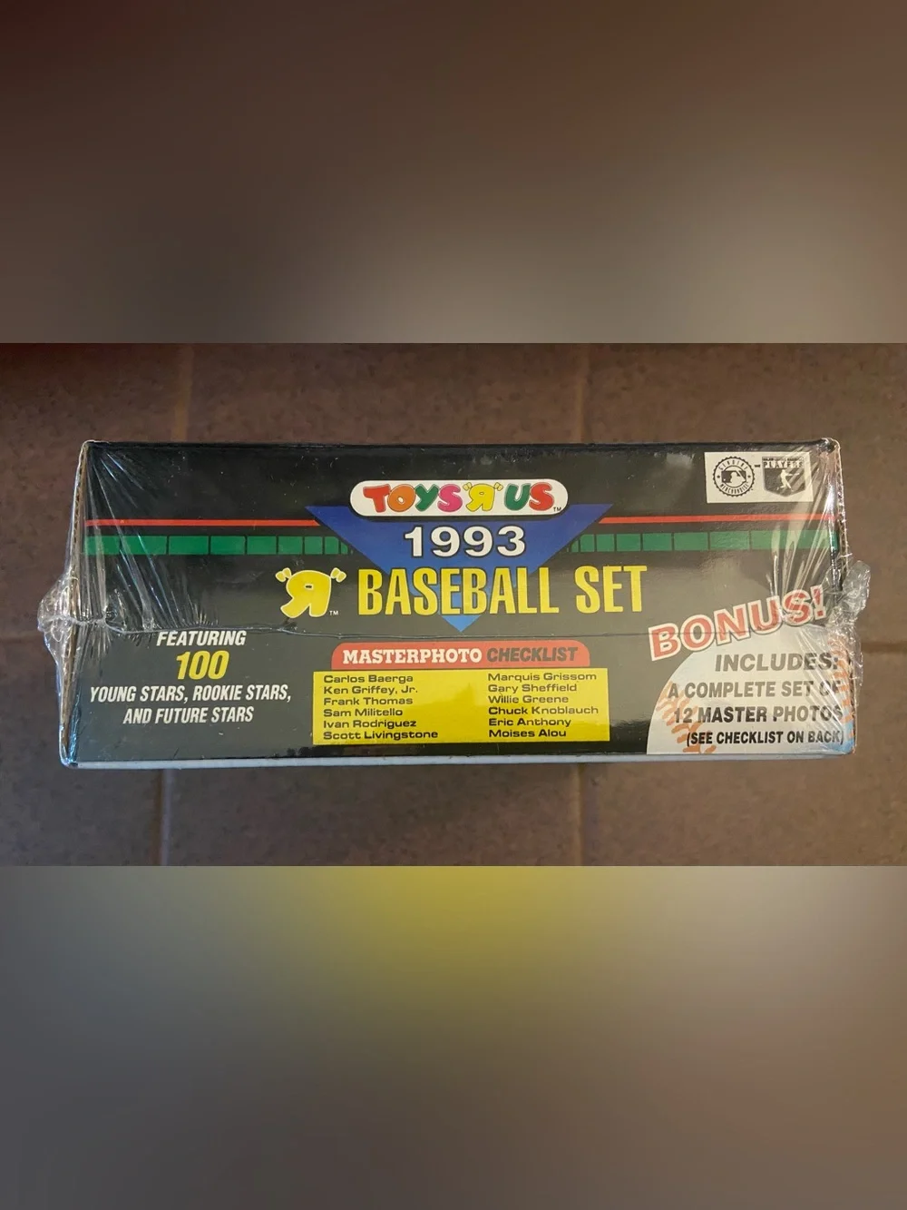 1993 Topps Toys 'R' Us Baseball Set – 100 Cards & Photos – Factory Sealed Box
